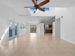 18901 SW 59th St, Southwest Ranches FL 33332