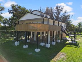 18901 SW 59th St, Southwest Ranches FL 33332