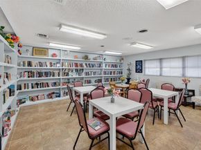 7897 Golf Cir Dr 307, Margate FL 33063