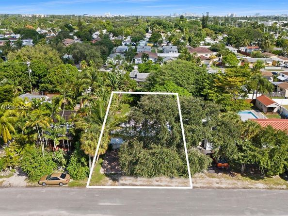 2231 Cleveland St, Hollywood FL 33020