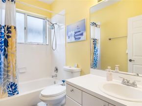 1884 SE 19th St, Homestead FL 33035