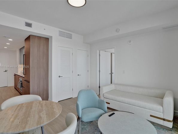 580 72nd St 1208, Miami Beach FL 33141