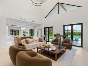 7930 SW 58th St, Miami FL 33143