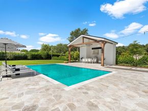 7930 SW 58th St, Miami FL 33143