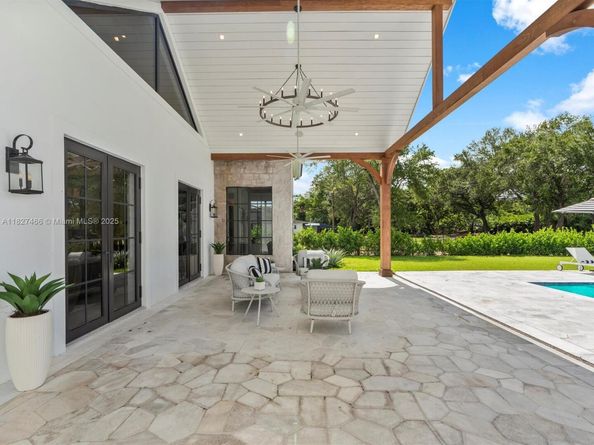 7930 SW 58th St, Miami FL 33143