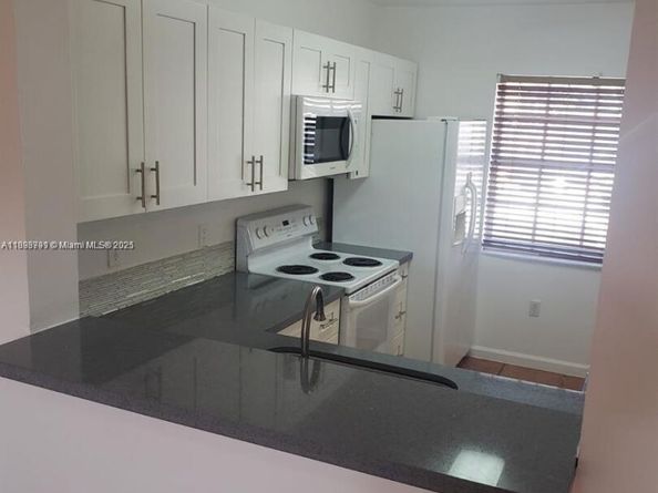 14212 SW 121st Pl 6, Miami FL 33186