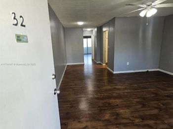 101 NW 204th St