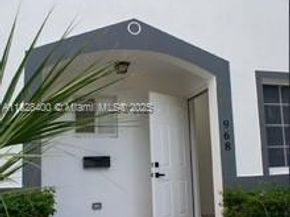 968 N 18th Ct, Hollywood FL 33020