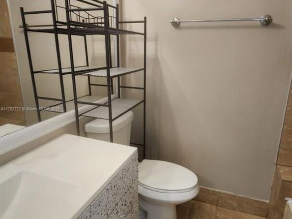 Undisclosed Address #A11782772, Pembroke Pines FL 33026