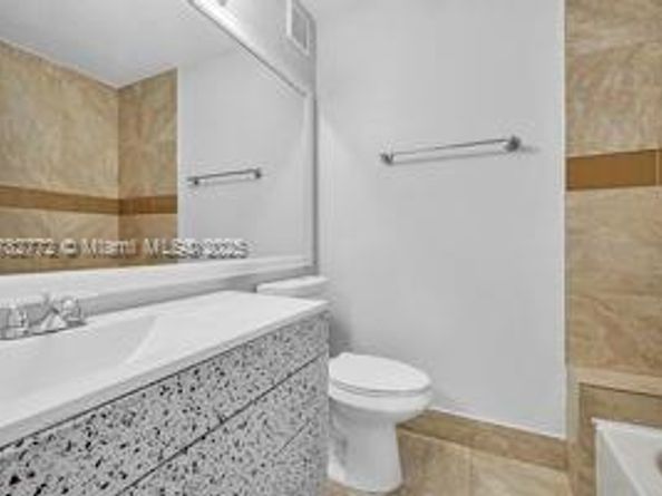 412 NW 108th Ter, Pembroke Pines FL 33026