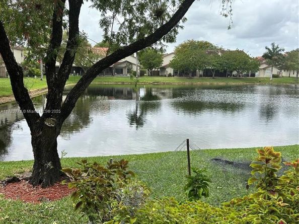 Undisclosed Address #A11782772, Pembroke Pines FL 33026
