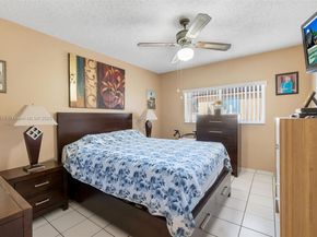 7698 W 34th Ln 10202, Hialeah FL 33018