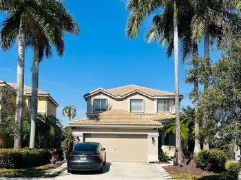 920 Golden Cane Dr