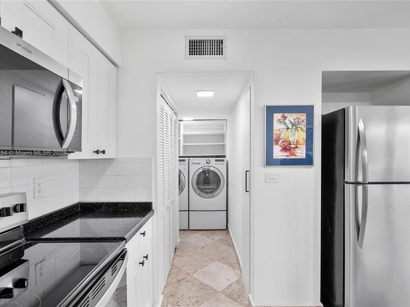 3235 Mcdonald St 5, Miami FL 33133