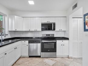 3235 Mcdonald St 5, Miami FL 33133