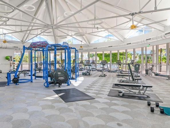 2500 Parkview Dr 821, Hallandale Beach FL 33009