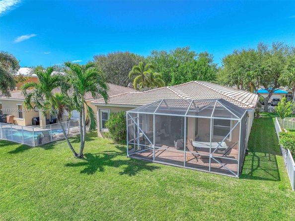 4362 NW 44th Ter, Coconut Creek FL 33073
