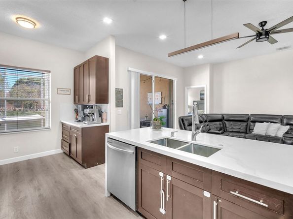 4362 NW 44th Ter, Coconut Creek FL 33073