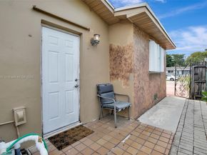 421 NW 77th Way, Pembroke Pines FL 33024