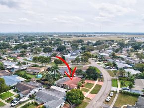 421 NW 77th Way, Pembroke Pines FL 33024