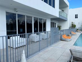 7227 NW 103rd Path, Doral FL 33178