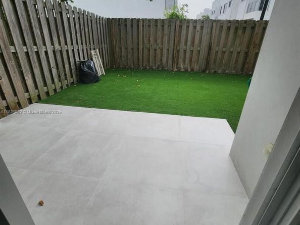 7227 NW 103rd Path, Doral FL 33178