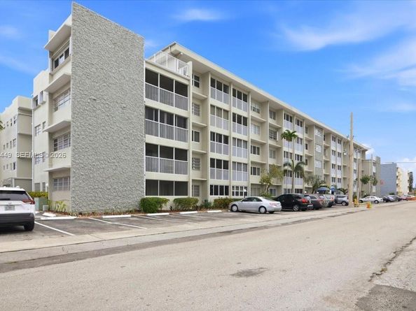 330 SE 2nd St 501G, Hallandale Beach FL 33009