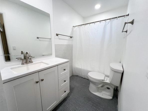 1445 Atlantic Shores Blvd 206, Hallandale Beach FL 33009