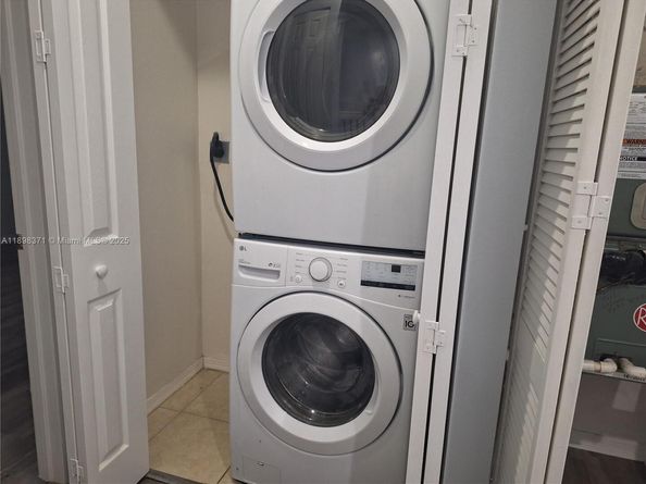 2318 NE 42nd Cir, Homestead FL 33033
