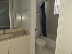 2318 NE 42nd Cir, Homestead FL 33033