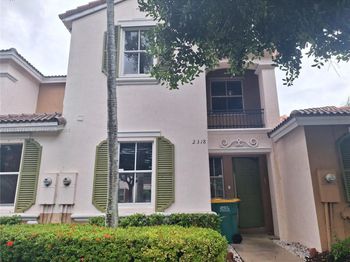2318 NE 42nd Cir