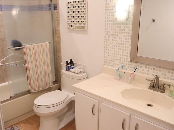 4680 NW 102nd Ave 20220, Doral FL 33178
