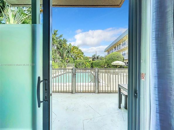 651 NE 60th St 12, Miami FL 33137