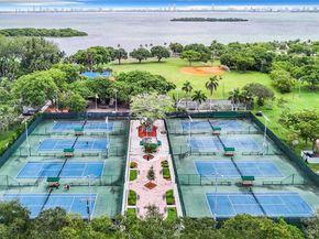 651 NE 60th St 12, Miami FL 33137