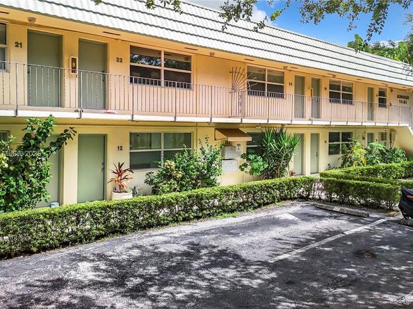 651 NE 60th St 12, Miami FL 33137