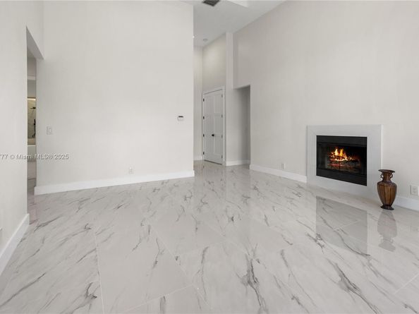 6360 NW 120th Dr, Coral Springs FL 33076