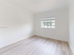 372 NE 26th Pl 201, Homestead FL 33033