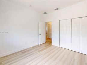 372 NE 26th Pl 201, Homestead FL 33033