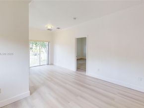 372 NE 26th Pl 201, Homestead FL 33033