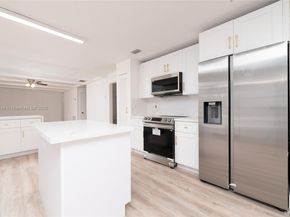 14230 SW 14th St, Davie FL 33325