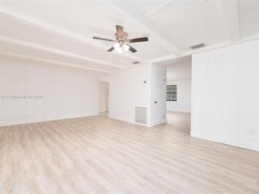 14230 SW 14th St, Davie FL 33325