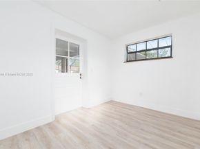 14230 SW 14th St, Davie FL 33325