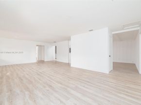 14230 SW 14th St, Davie FL 33325