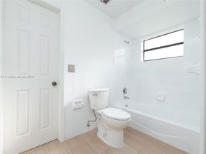14230 SW 14th St, Davie FL 33325
