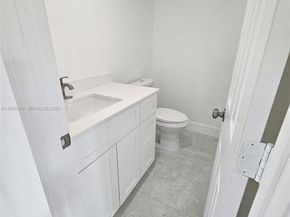 2488 SW 6th Ct, Fort Lauderdale FL 33312