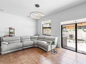 3508 W 88th Ter, Hialeah FL 33018