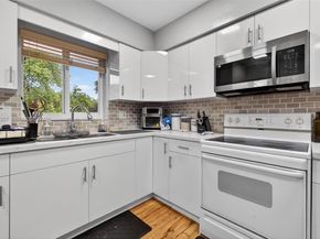412 S Luna Ct 11, Hollywood FL 33021