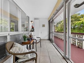 412 S Luna Ct 11, Hollywood FL 33021