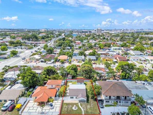 770 SE 5th Pl, Hialeah FL 33010