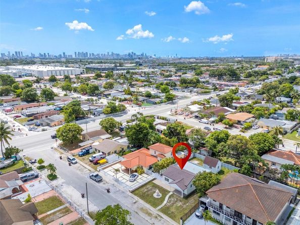 770 SE 5th Pl, Hialeah FL 33010